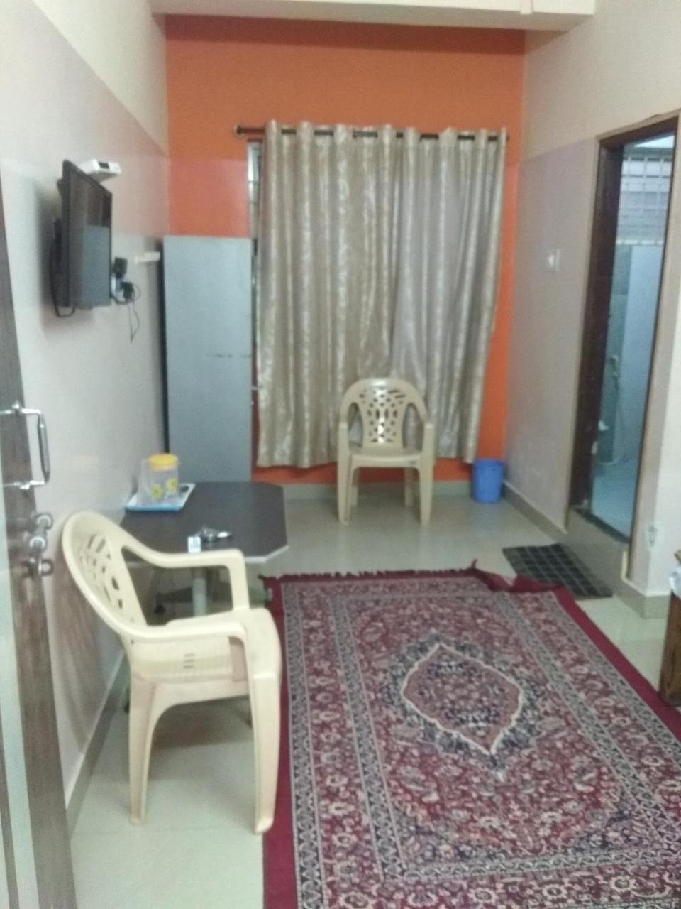 Apoorva Residency Bangalore Exterior photo
