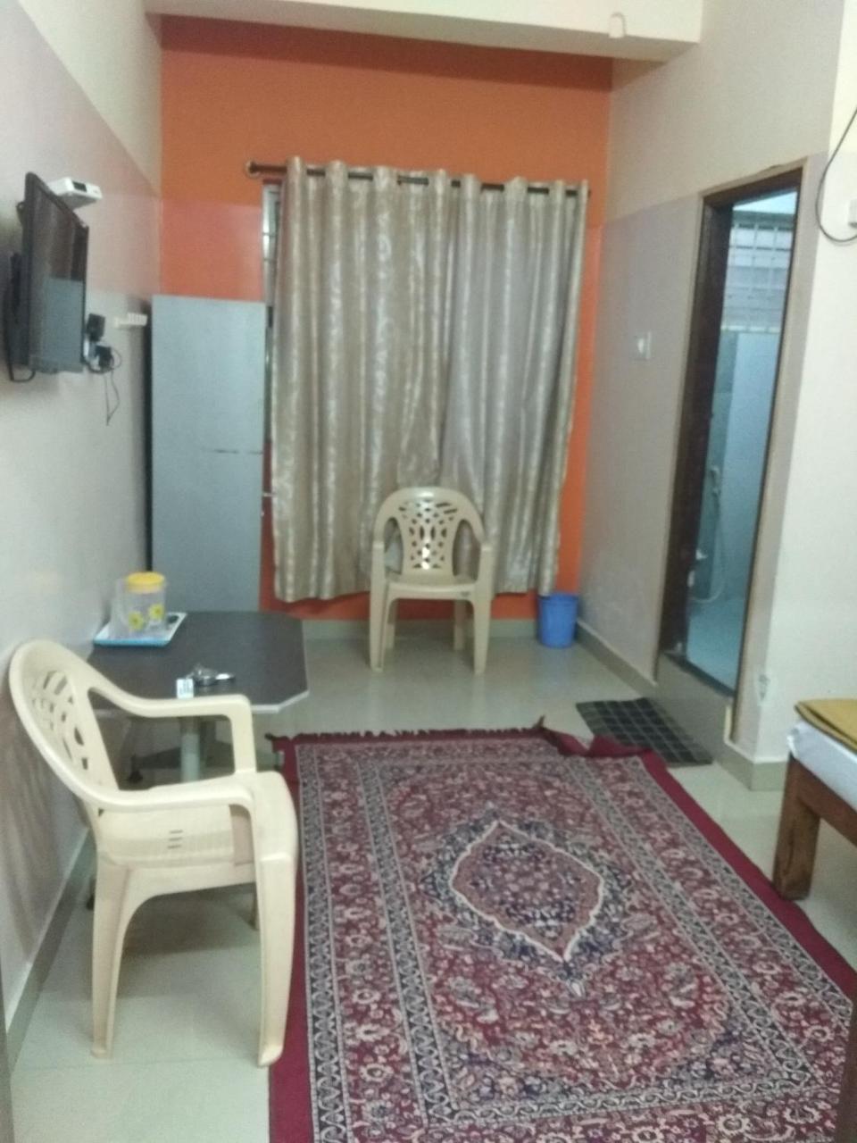 Apoorva Residency Bangalore Exterior photo
