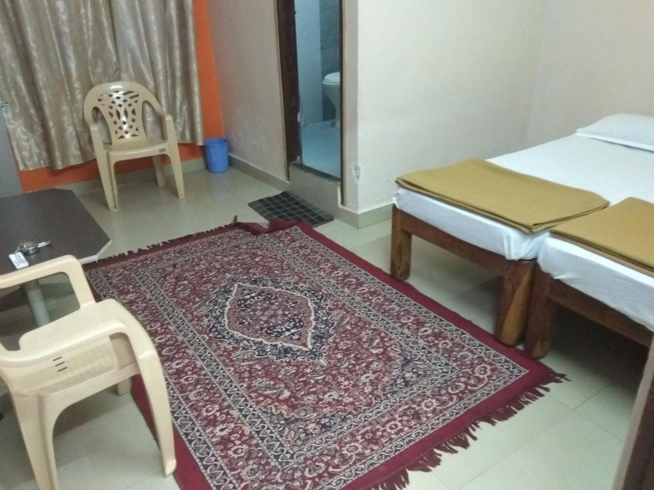 Apoorva Residency Bangalore Exterior photo